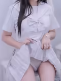 JK制服腿挑衅青春期的女孩米线