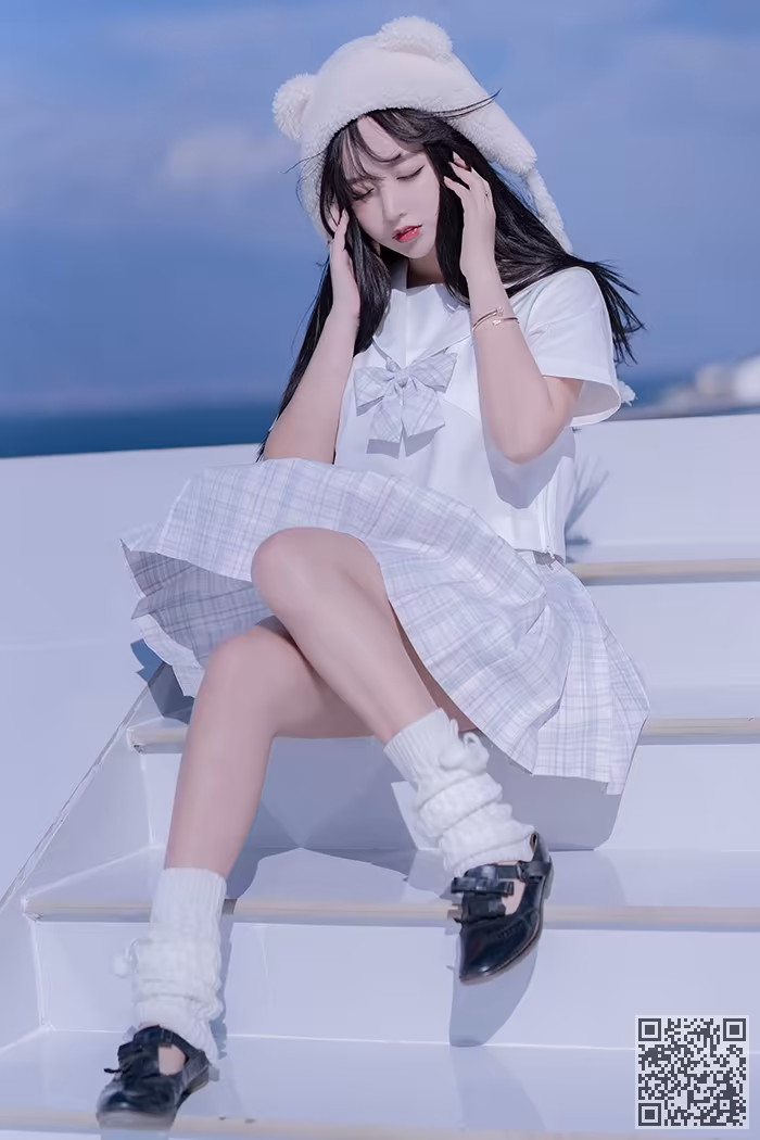 思春期少女、米线线、JK制服、美腿