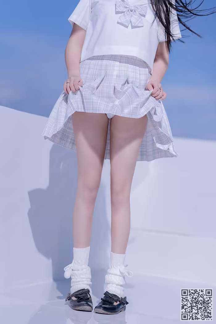 思春期少女、米线线、JK制服、美腿