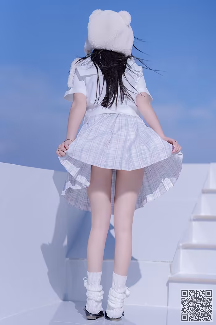 思春期少女、米线线、JK制服、美腿