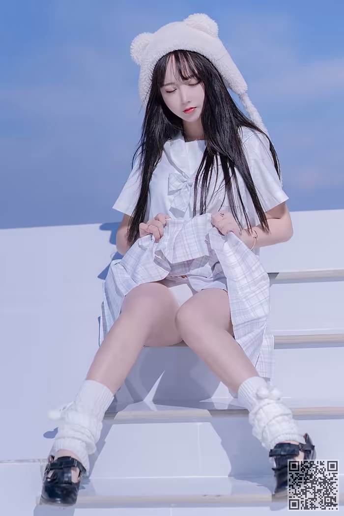 思春期少女、米线线、JK制服、美腿