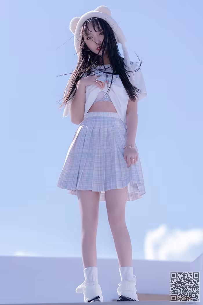 思春期少女、米线线、JK制服、美腿