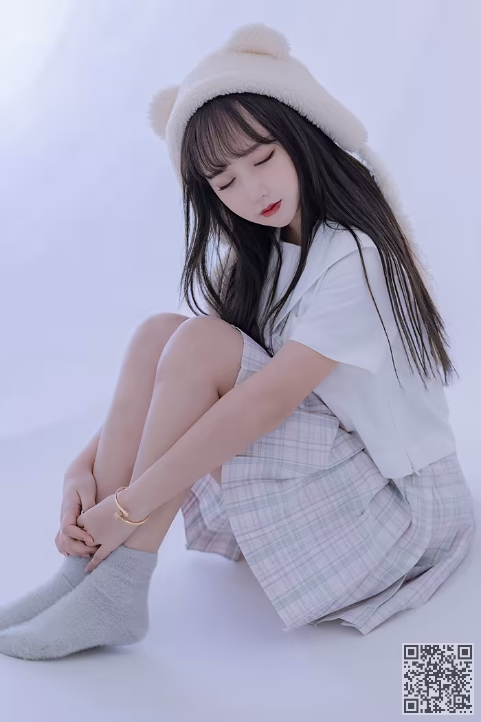 思春期少女、米线线、JK制服、美腿