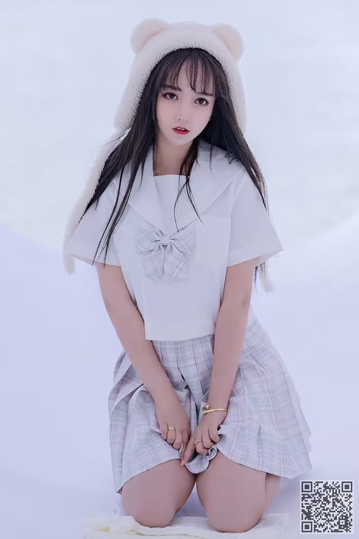 思春期少女、米线线、JK制服、美腿