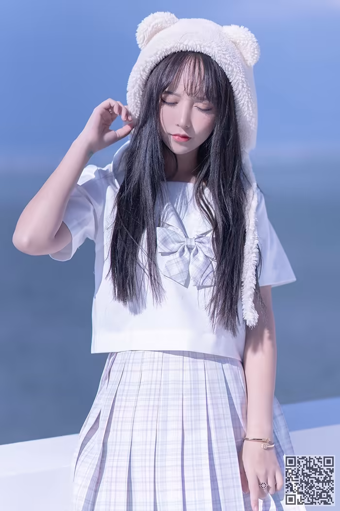 思春期少女、米线线、JK制服、美腿