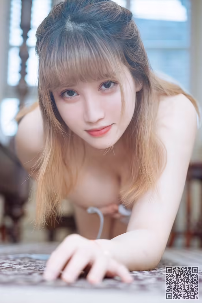 奶牛、周大萌、胴体、美乳
