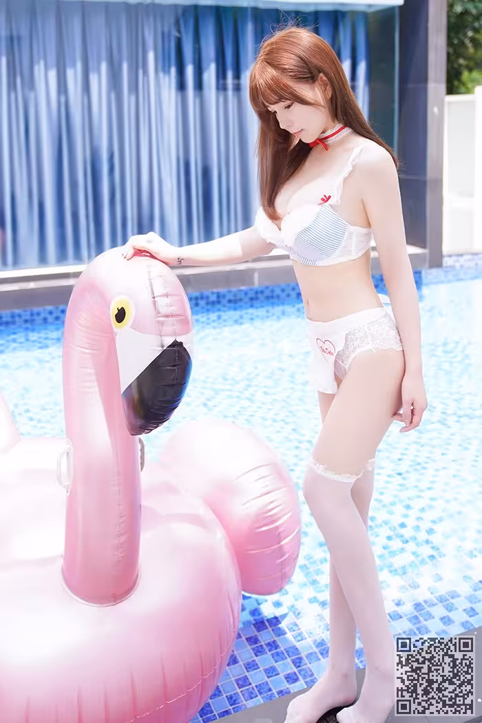 激萌小妹UU酱奶香味巨乳半裸诱惑