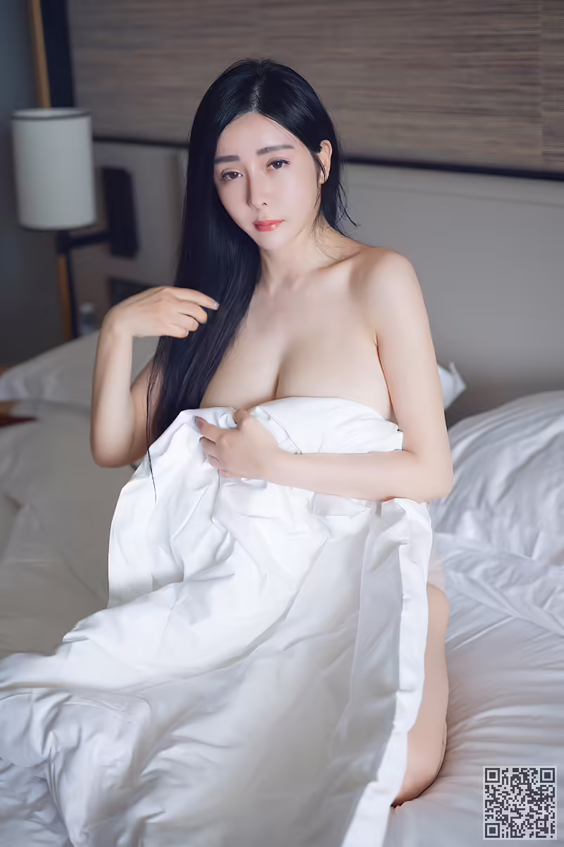 宅男女神、允、饥渴难耐