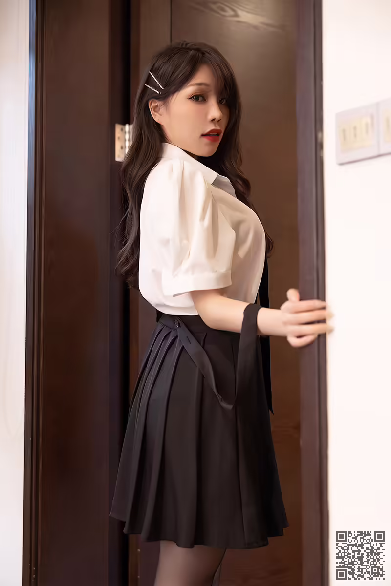 女仆、芝芝、嬉戏