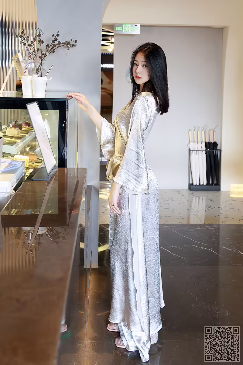 女神、熊小诺、户外写真、丝袜、美腿