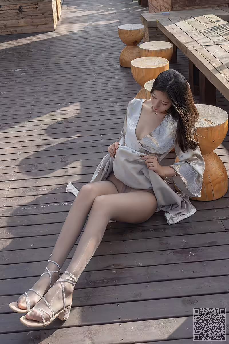 女神、熊小诺、户外写真、丝袜、美腿