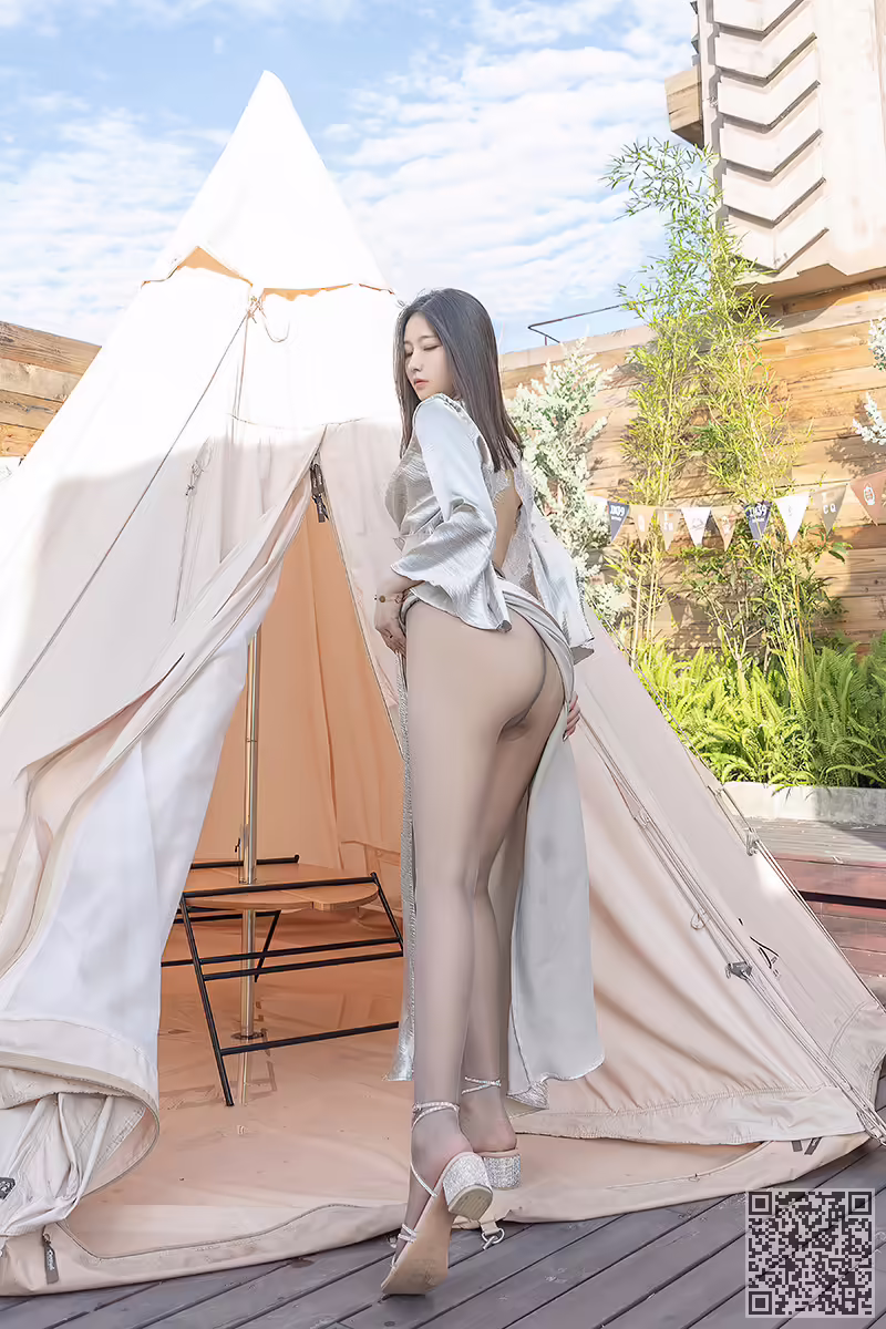女神、熊小诺、户外写真、丝袜、美腿