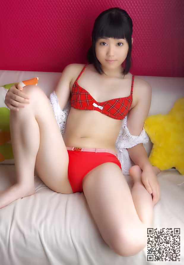 三崎铃、扫图写真
