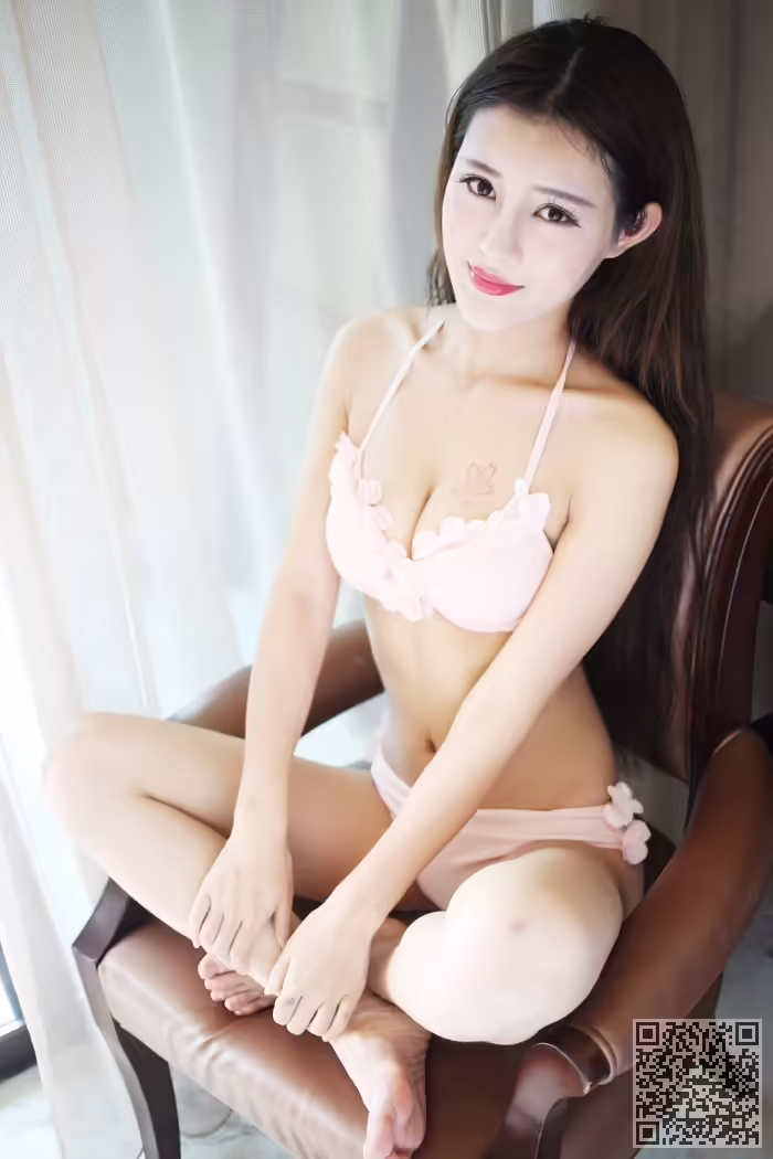 宅男女神、王乔恩、白皙