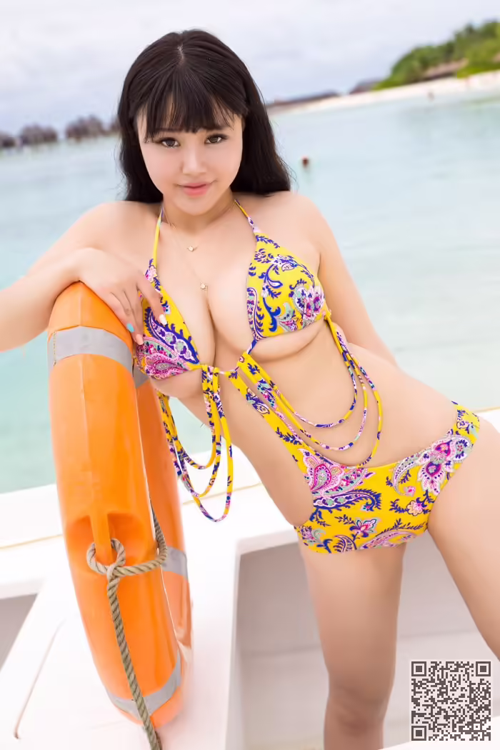 波霸、可儿、姿态万千