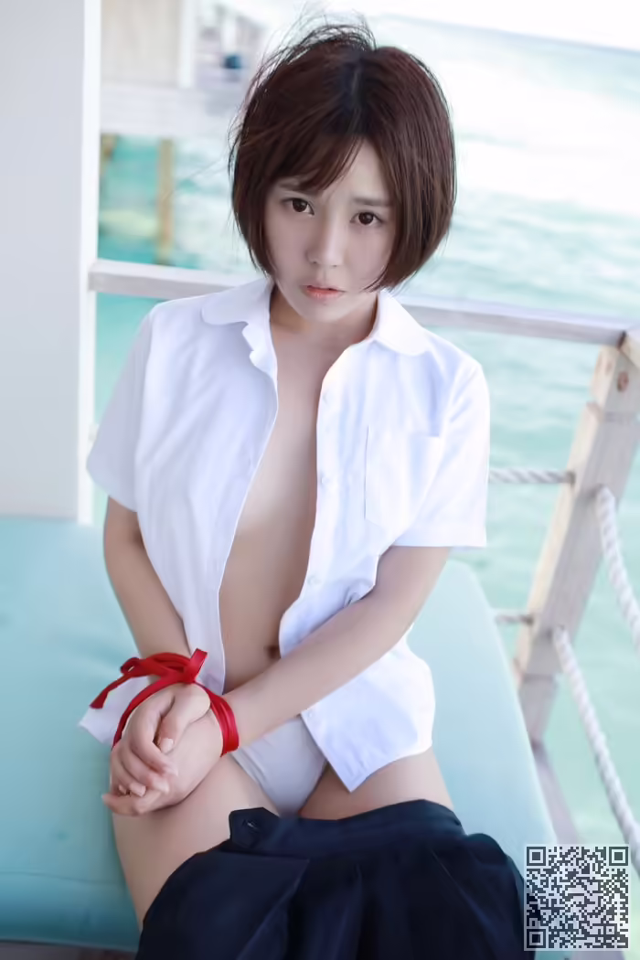 学生妹、艾莉、湿身、美乳