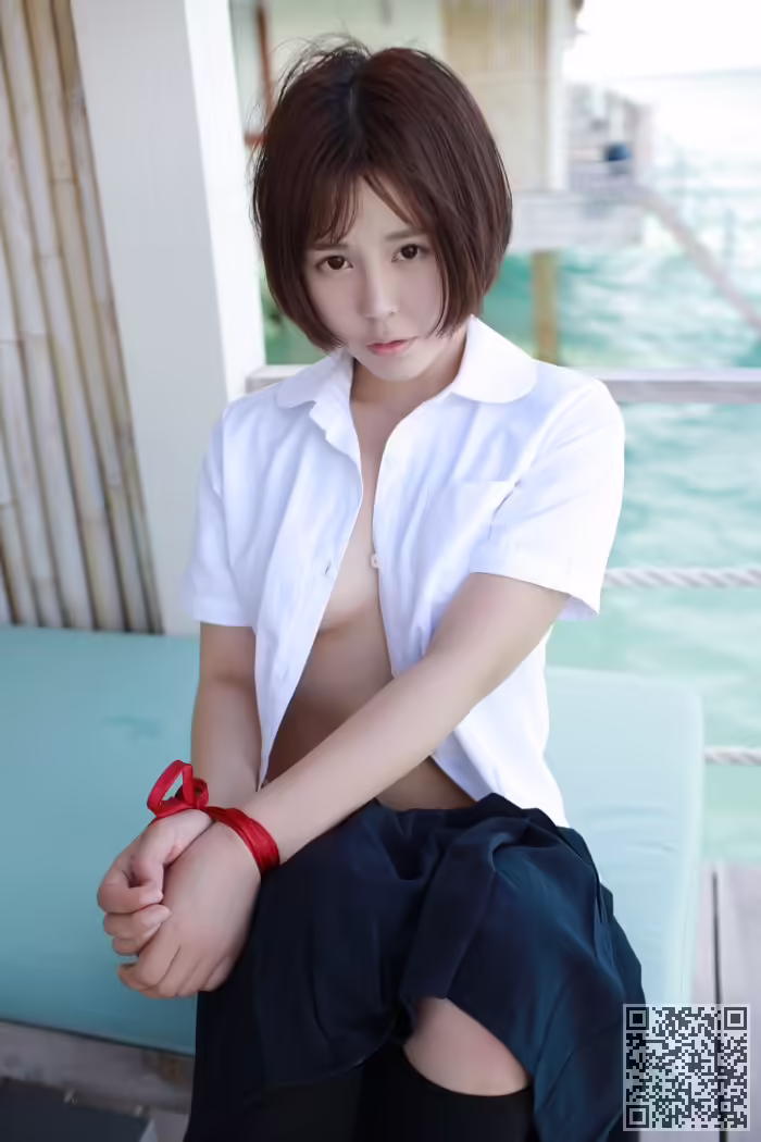学生妹、艾莉、湿身、美乳