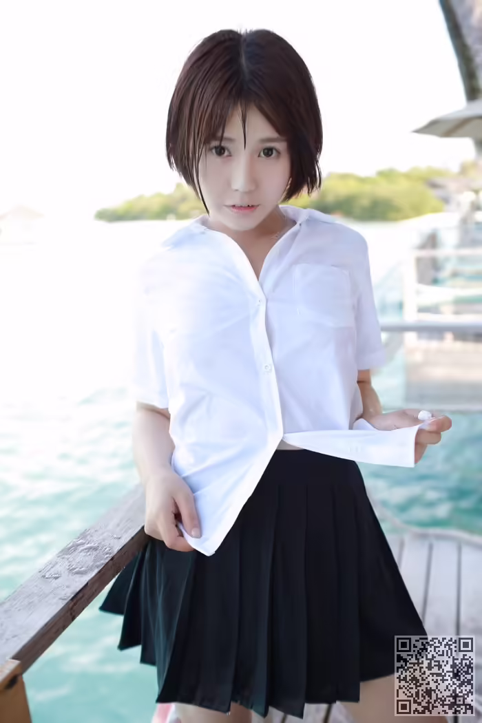 学生妹、艾莉、湿身、美乳