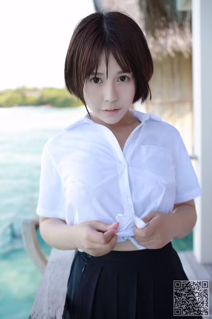 学生妹、艾莉、湿身、美乳