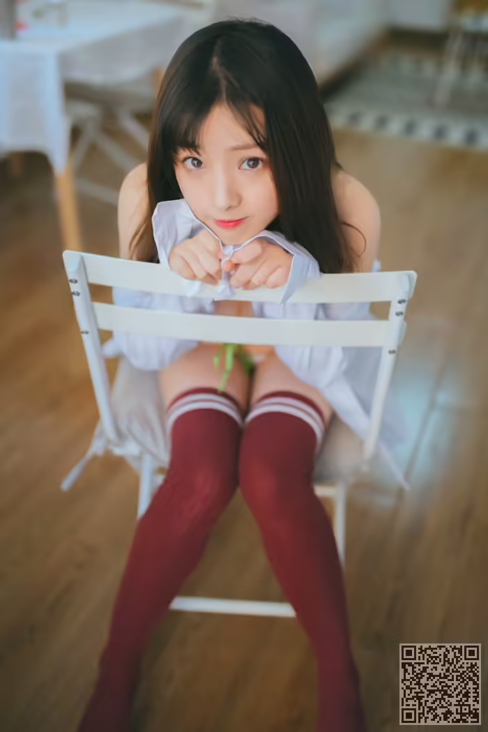 少女、美乳、诱人