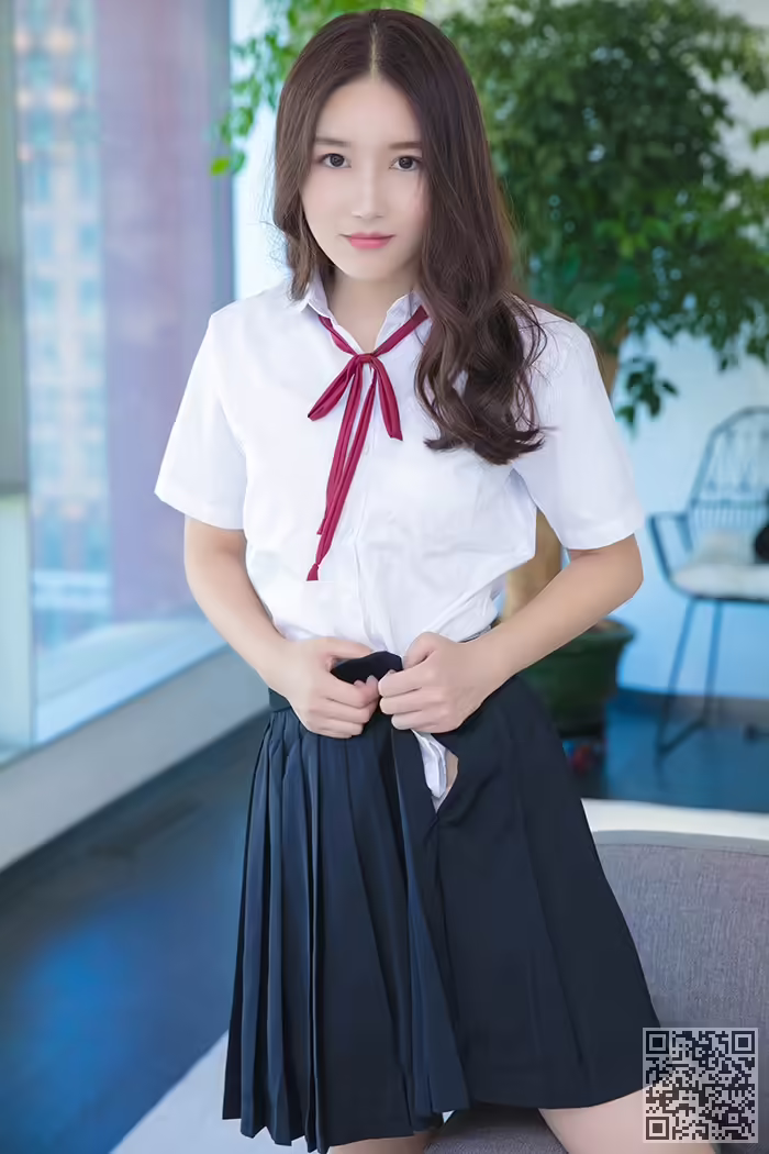 妹子、魏扭扭、制服