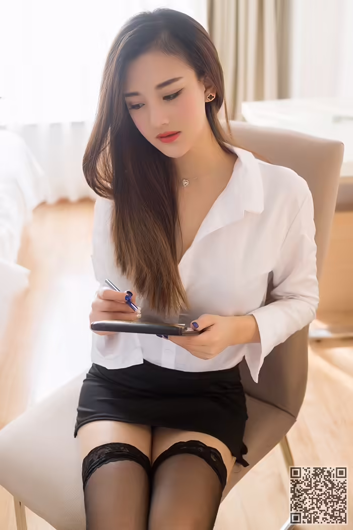 黑丝、少女、女神范