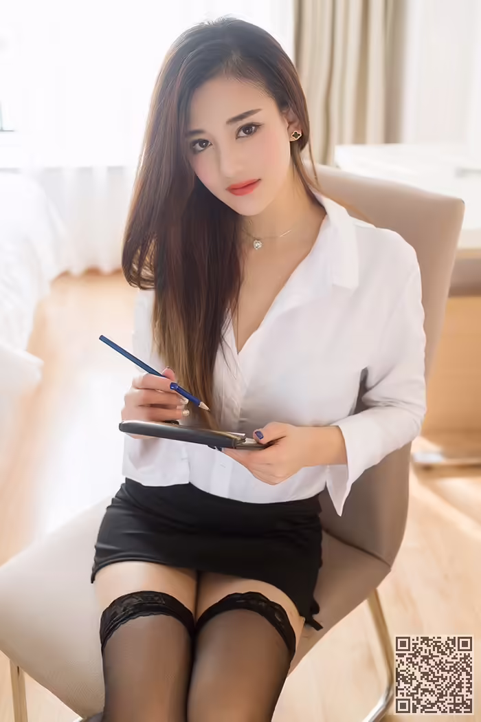 黑丝、少女、女神范