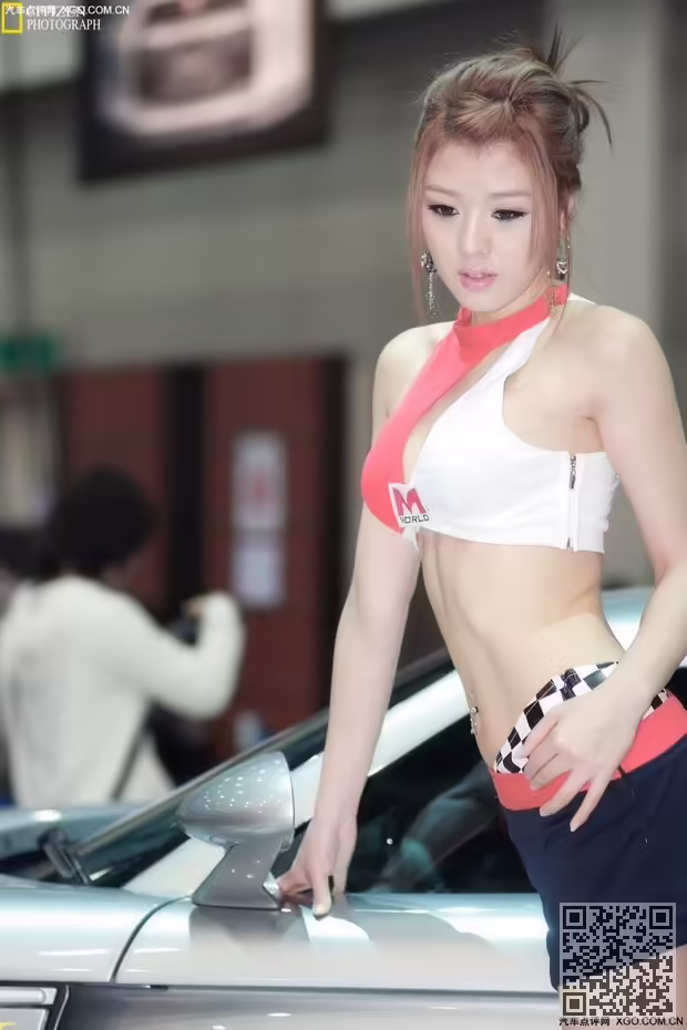 美女车模、黄美姬