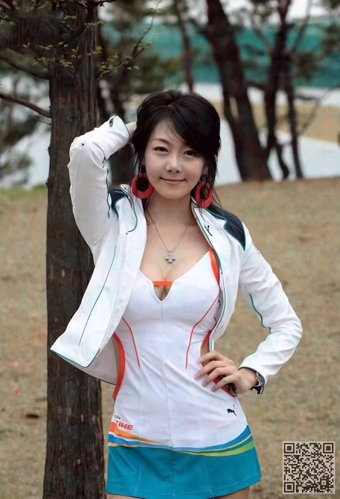 韩国、美女、性感车模、严智言