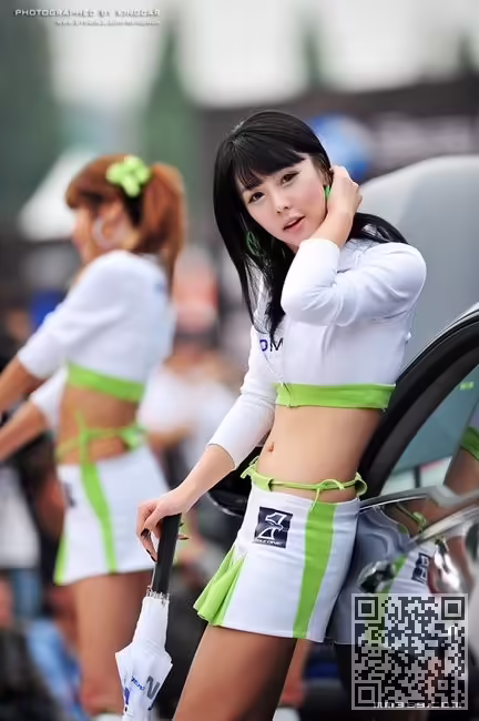 韩国、赛车宝贝、李智友