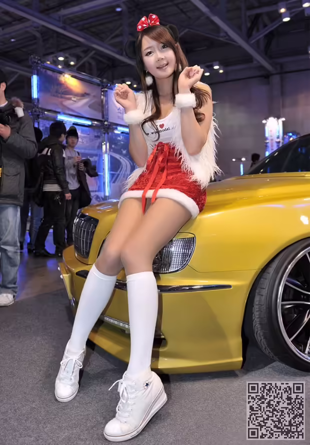 韩彩衣、性感写真