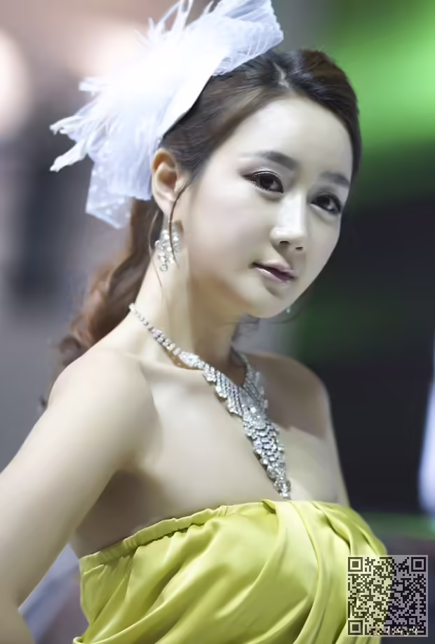 韩彩衣、性感写真