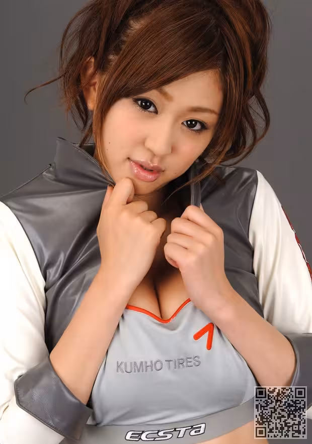 日本机车宝贝长奈津g秀乳沟