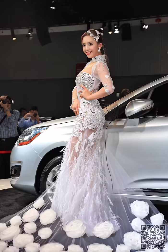 美女、曹阳照片
