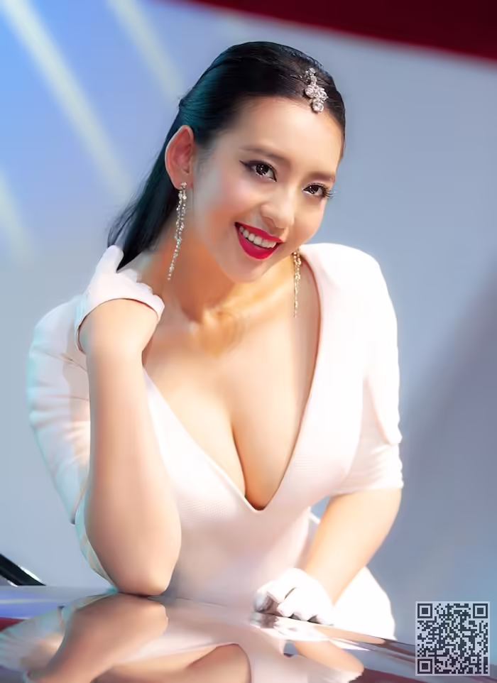 美女、曹阳照片