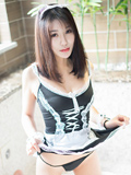 性感的女服务员歌Zinuo妖艳的挑衅展示魔鬼身材