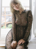 性感女孩面纱吸引王还要视角
