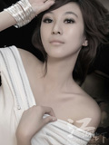 漂亮的美眉空主题摄影“性感宝贝”