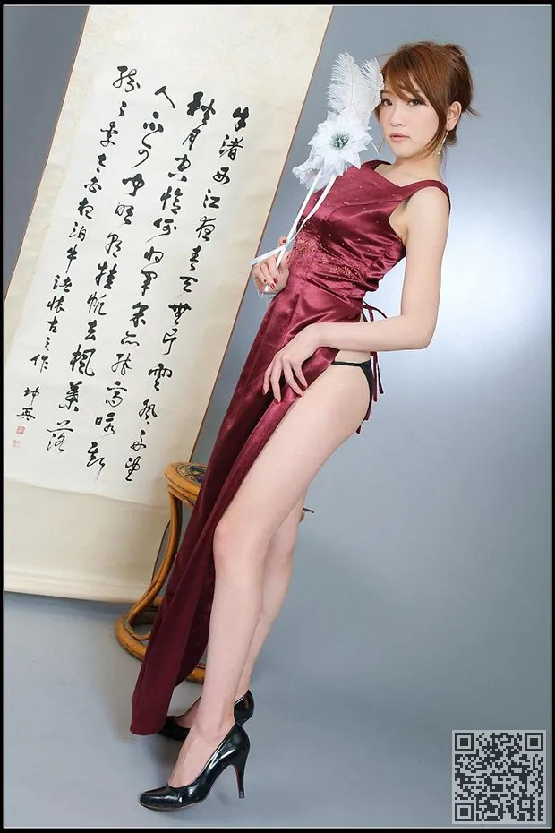 红色旗袍气质的女孩美丽的屁股、女郎