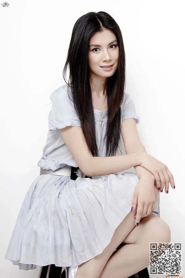 河流系统的新衣服的照片、制服、王迪