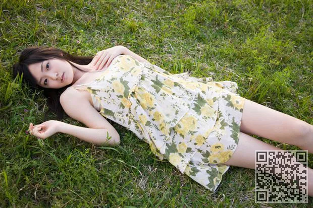 超甜美学院校花靓丽写真、校花写真