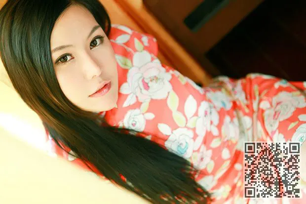 子英最新作品展示了经典的优雅女人、子滢