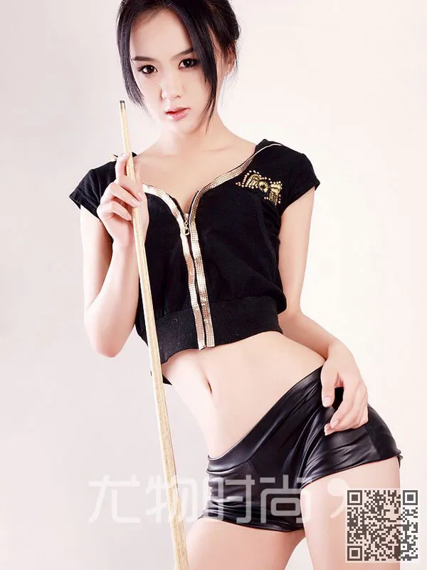 白色的尤物墨菲时尚性感的图片、性感图片、白莫菲