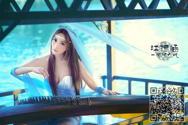 中韩混血美女江伊涵 洛丽塔《倾城》写真