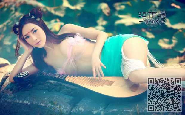 中韩混血美女江伊涵 洛丽塔《倾城》写真
