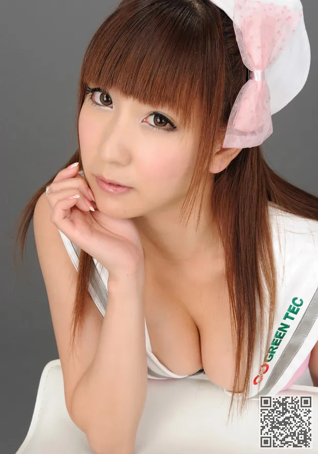日本制服美娇娘秋叶ちひろ玩性感、性感