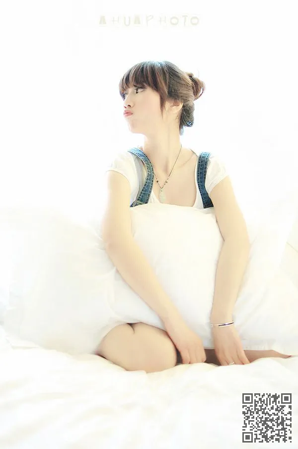 超级小美皮肤嫩白、嫩白、美人