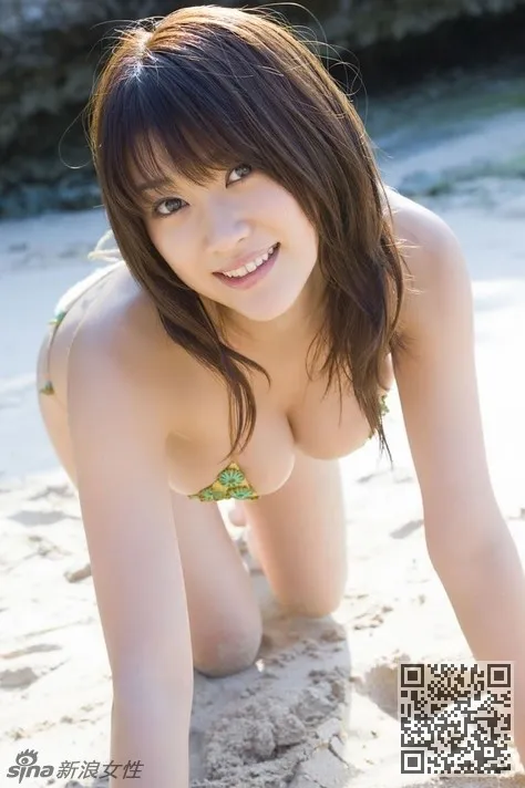 巨乳美女杉原杏璃诱人写真照