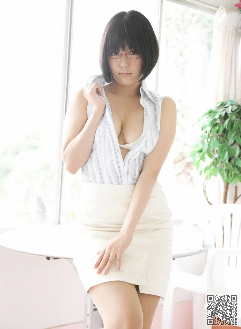 日本易唐みよ白色私人照片、伊唐みよ、日本女优