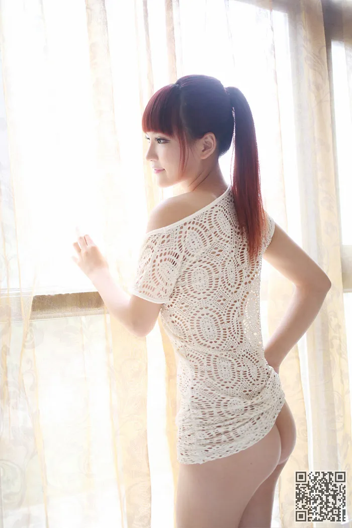 极品嫩模妮儿高清比基尼写真